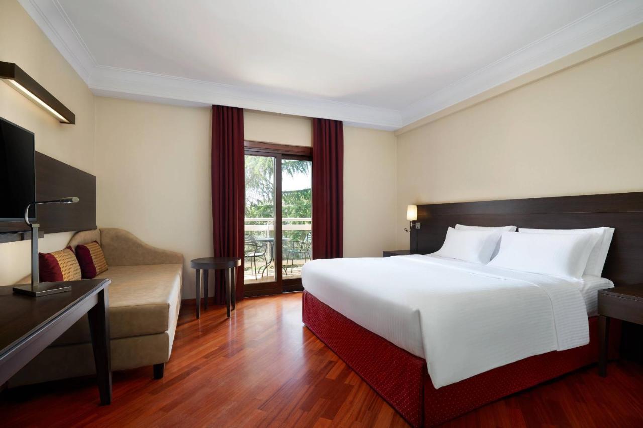 คอร์ตยาร์ด โรม เซ็นทรัลพาร์ค Hotel ภายนอก รูปภาพ