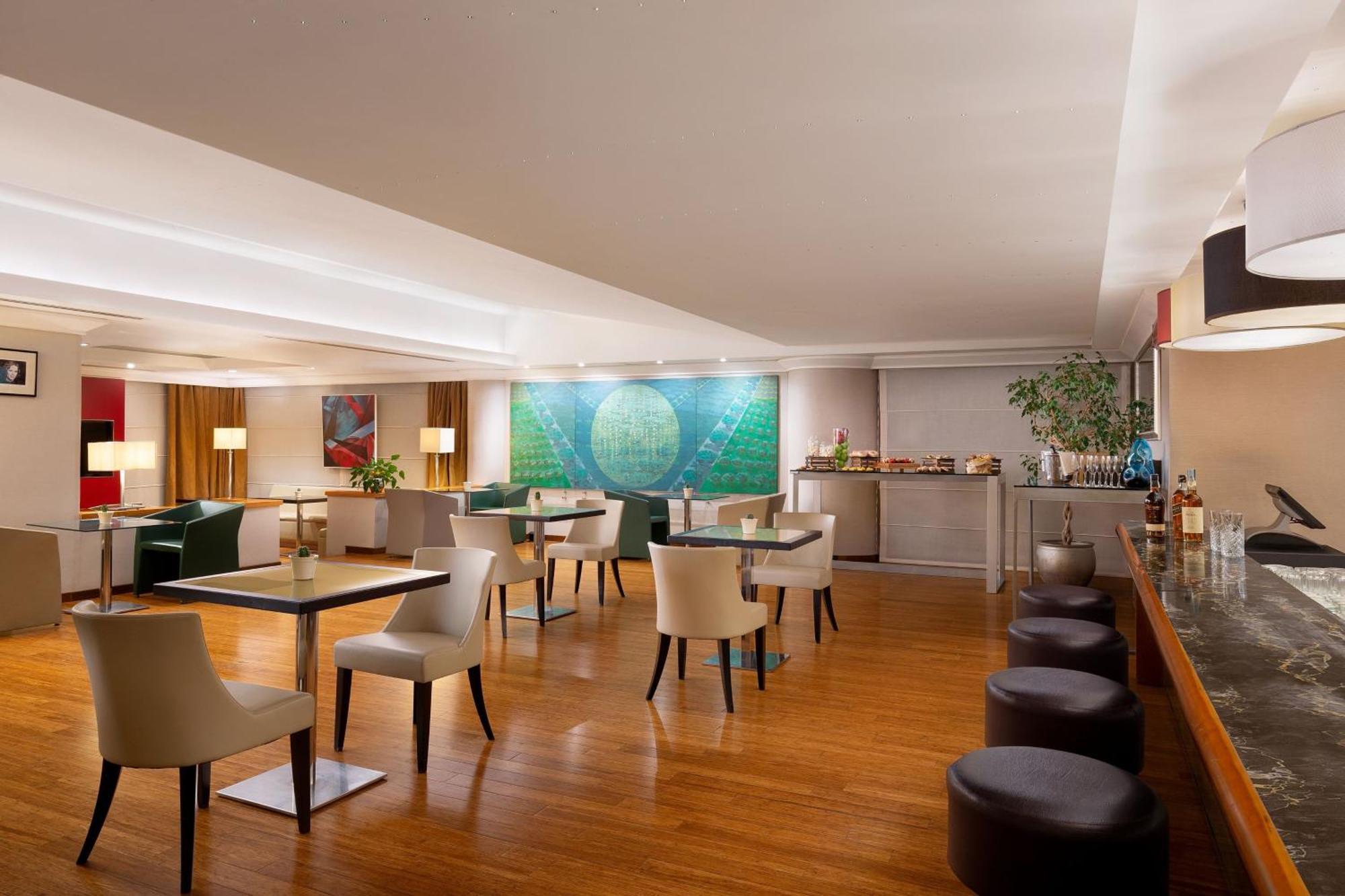 คอร์ตยาร์ด โรม เซ็นทรัลพาร์ค Hotel ภายนอก รูปภาพ